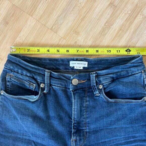 Good American Good Legs Flare Jeans 6/28 Medium Wash Blue 004 30" Inseam Organic - Picture 4 of 8